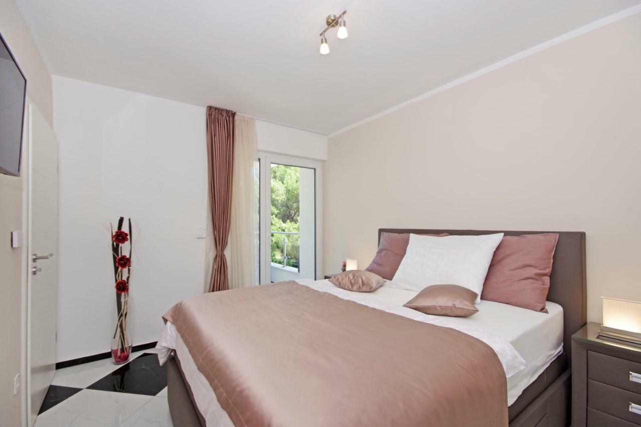 Villa Inis Makarska Exteriör bild